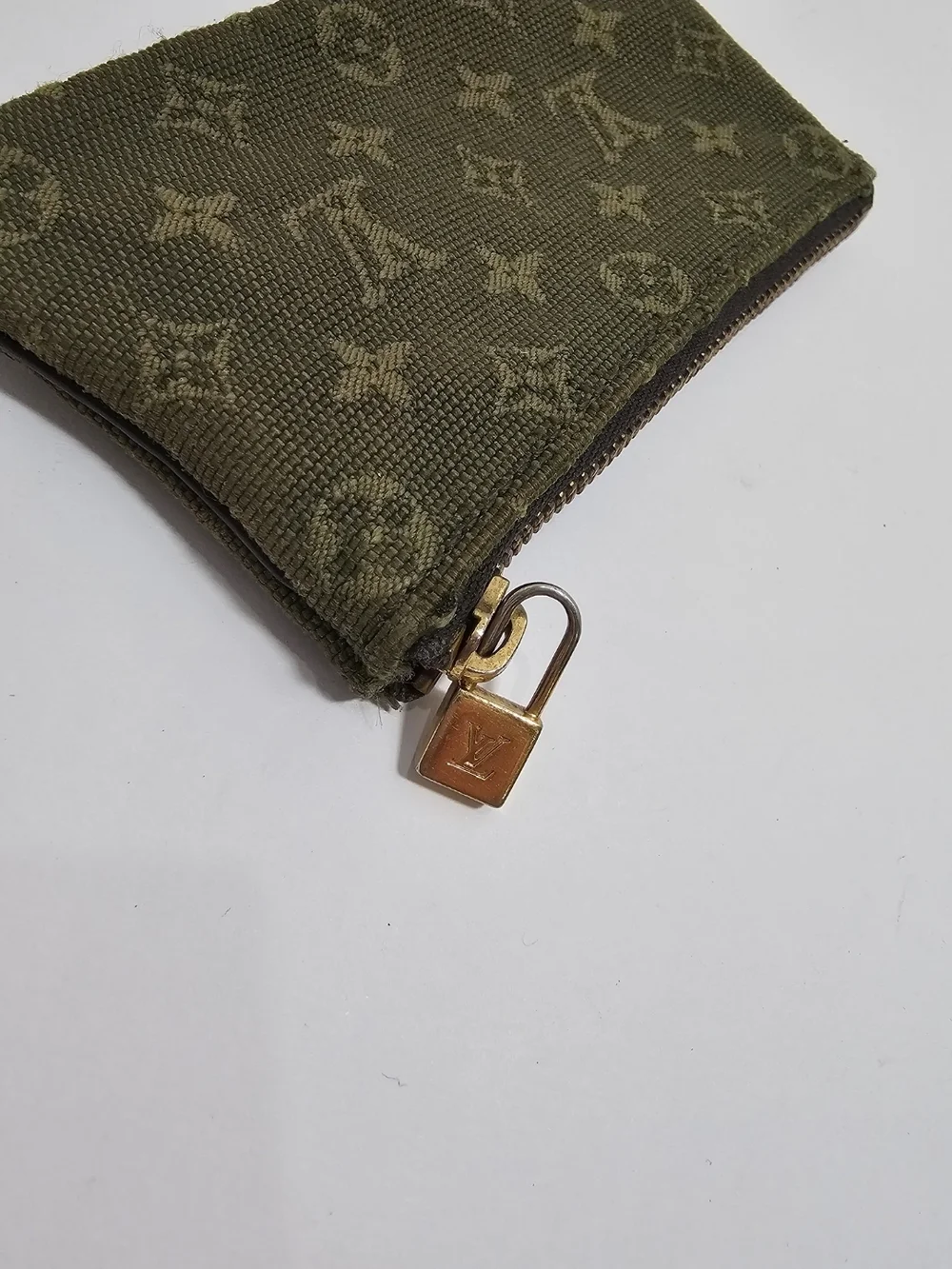 Authentic Louis Vuitton Monogram Mini Lin Pochette Cles Key Pouch Khaki Olive - Picture 6 of 7